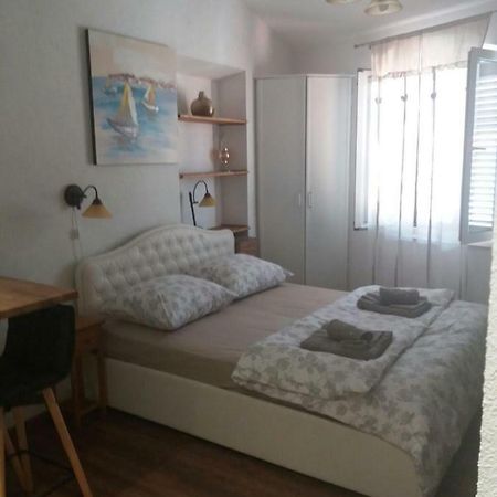 Apartman Studio Petar Apartment Сплит Екстериор снимка