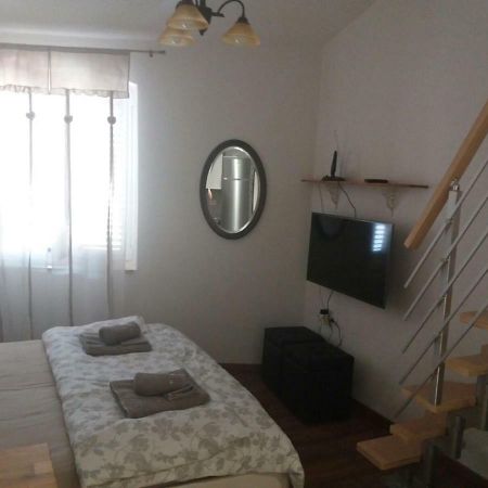 Apartman Studio Petar Apartment Сплит Екстериор снимка